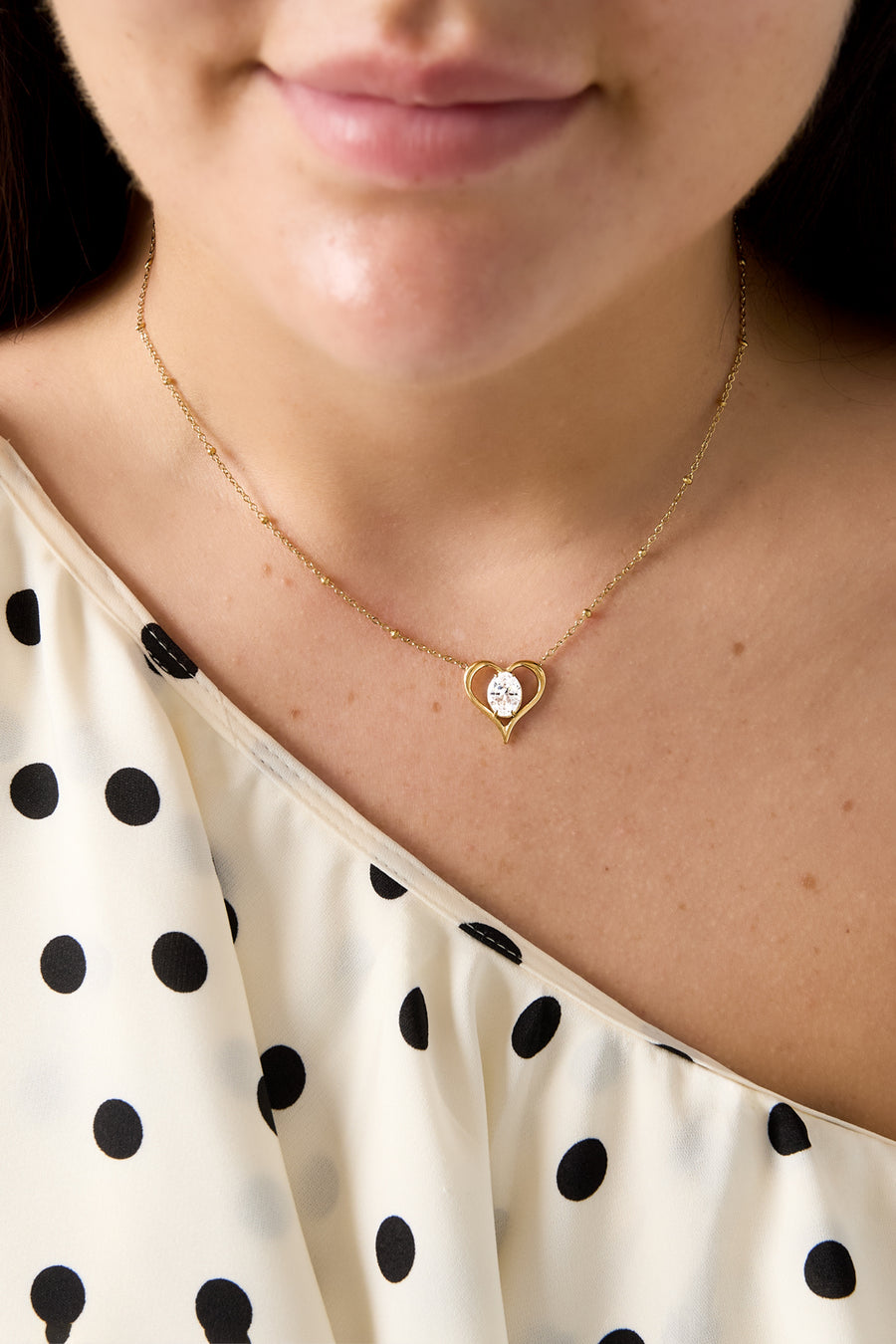 Collares con colgante de acero inoxidable con forma de corazón, de la serie Daily Simple para mujer.