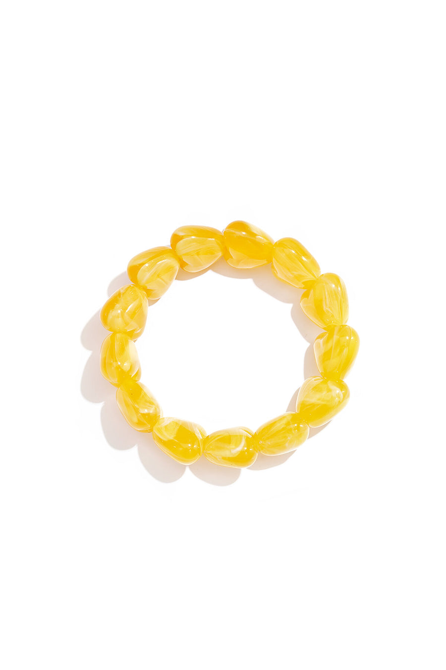 Pulsera de cuentas con grandes cuentas en forma de corazón.