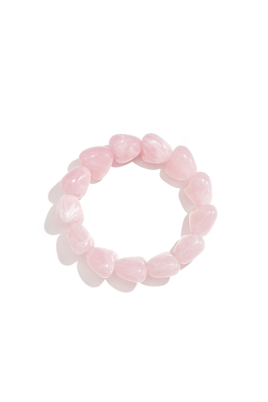 Pulsera de cuentas con grandes cuentas en forma de corazón.