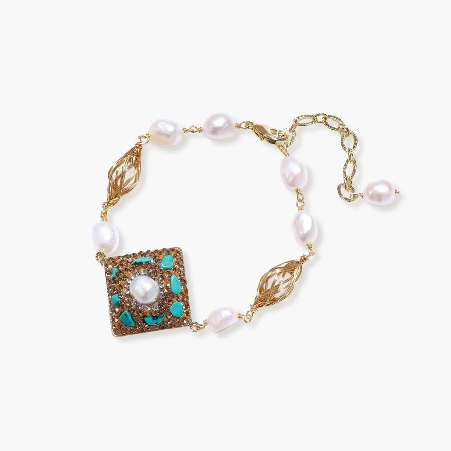 Pulsera Oasis Mística con perlas, turquesa y cristales en montura dorada — LIZNA GLOW
