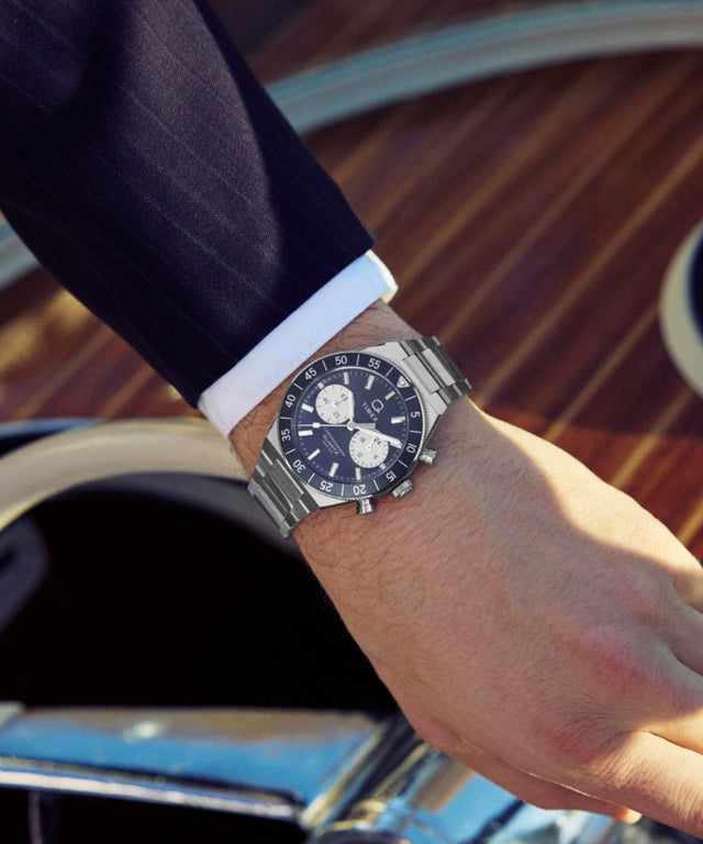 Reloj Q Timex Continental TW2Y55900 — Meca-Quartz · 40 mm · 10 ATM lifestyle